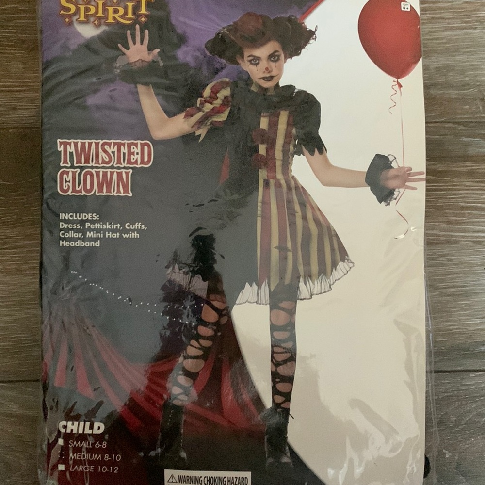 Costume